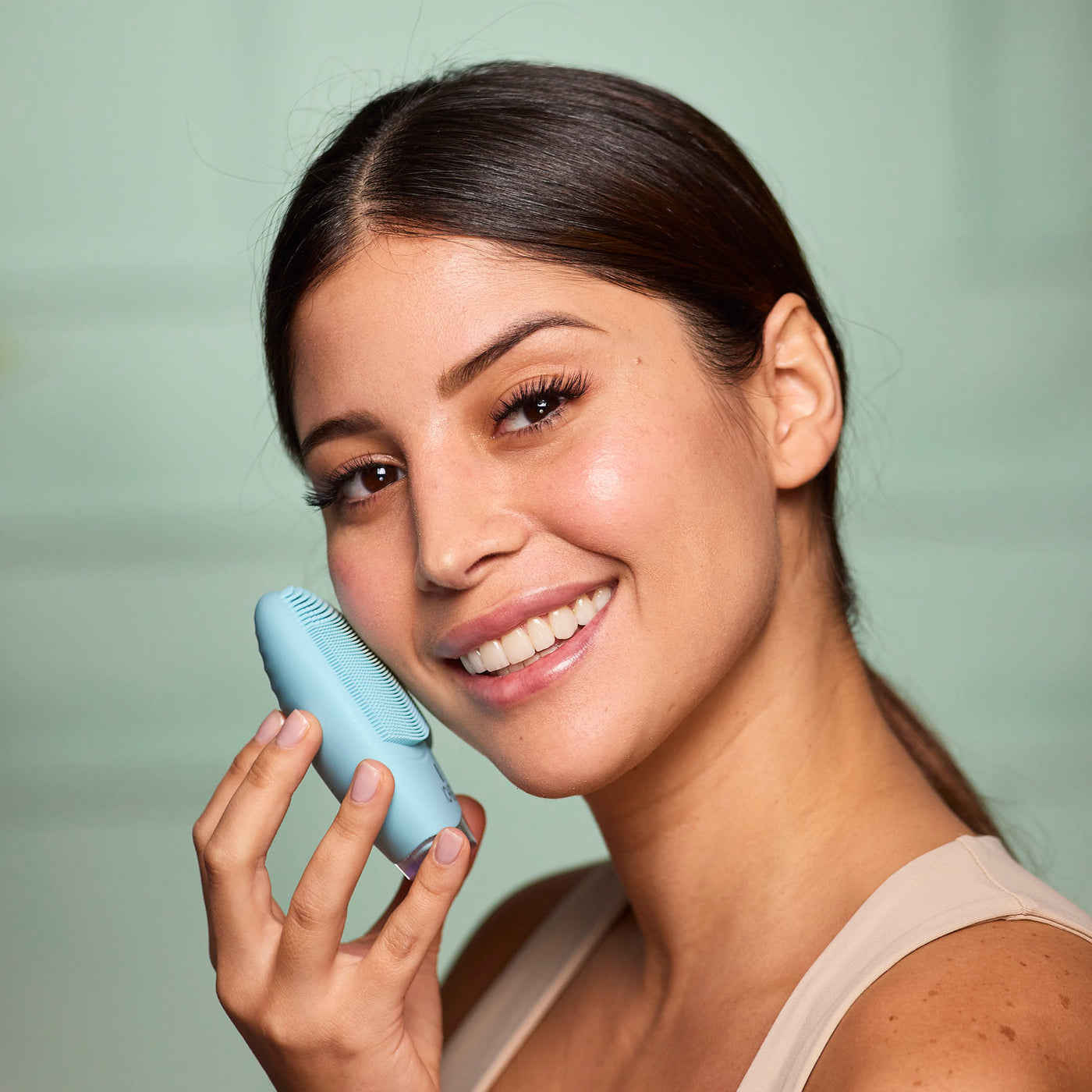 ICHIGO Easy Clean Plus · Cepillo limpiador facial sónico